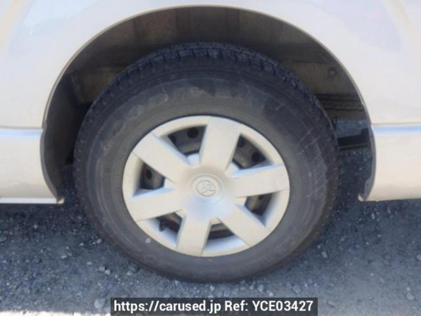 Used 2006 MT toyota regiusace-van KDH205V Image[25]