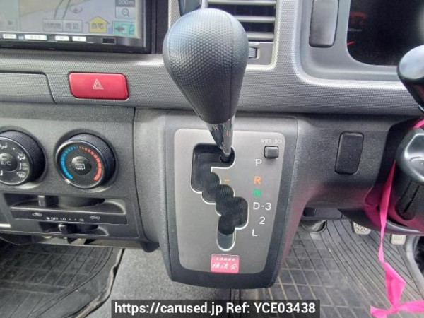 Used 2005 AT toyota hiace-van KDH200V Image[24]