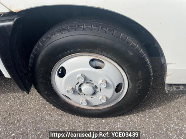 Used 2000 MT hino dutro XZU322T Image[9]