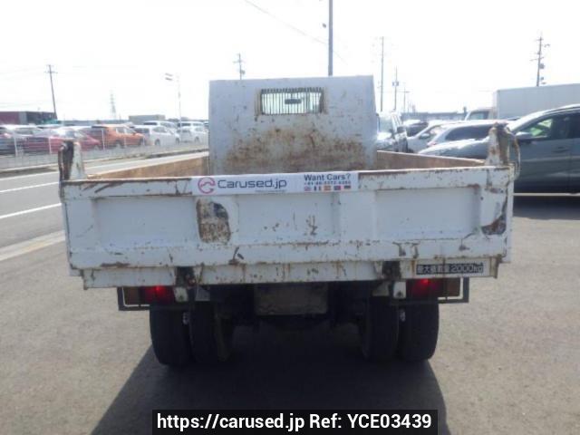 Buy Used 2000 Hino DUTRO XZU322T (YCE03439) - Carused.jp