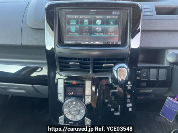 Used 2009 AT toyota noah ZRR70G Image[22]