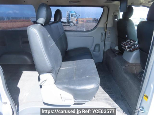 Used 2004 AT toyota regiusace-van KDH200V Image[18]