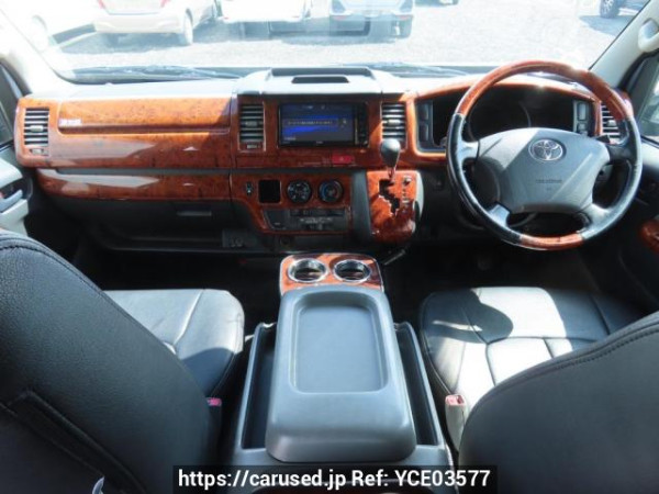 Used 2004 AT toyota regiusace-van KDH200V Image[23]