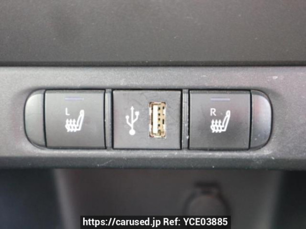 Used 2021 AT toyota yaris MXPH10 Image[32]