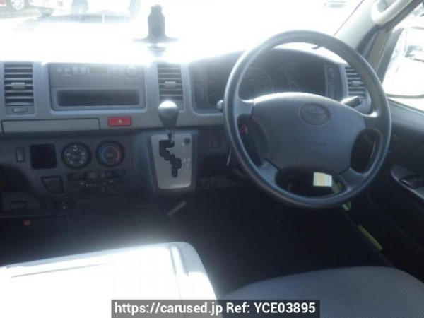 Used 2007 AT toyota regiusace-van TRH200K Image[14]