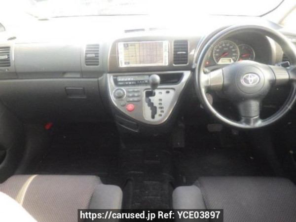 Used 2005 AT toyota wish ZNE10G Image[16]