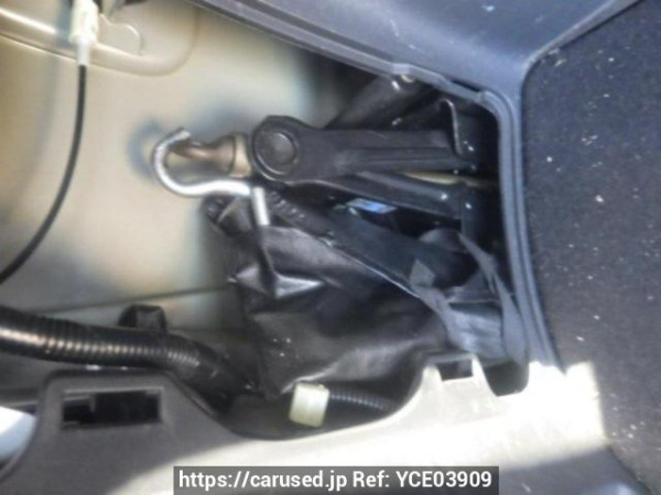 Used 2005 AT toyota wish ZNE10G Image[38]