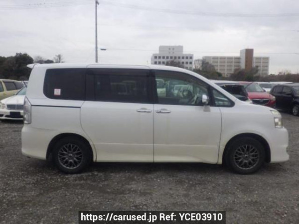 Used 2009 AT toyota voxy ZRR70W Image[7]