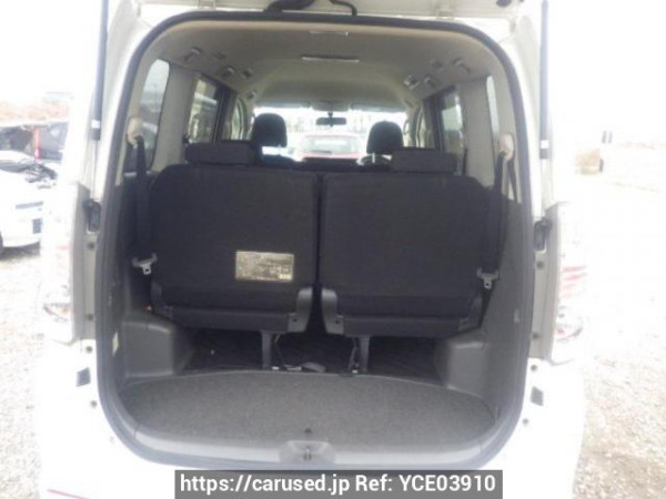 Used 2009 AT toyota voxy ZRR70W Image[8]
