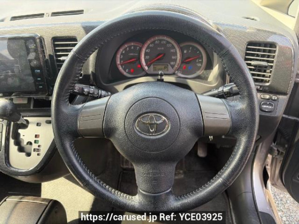 Used 2005 AT toyota wish ZNE10G Image[15]