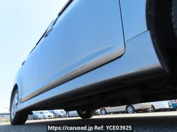 Used 2005 AT toyota wish ZNE10G Image[37]