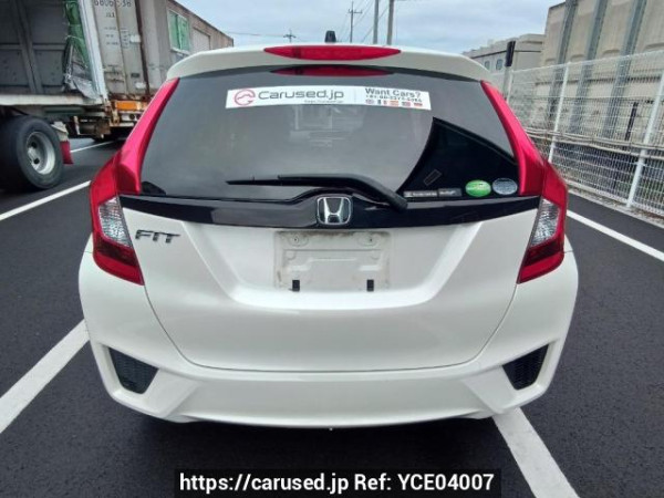 Used 2013 AT honda fit GK3 Image[5]