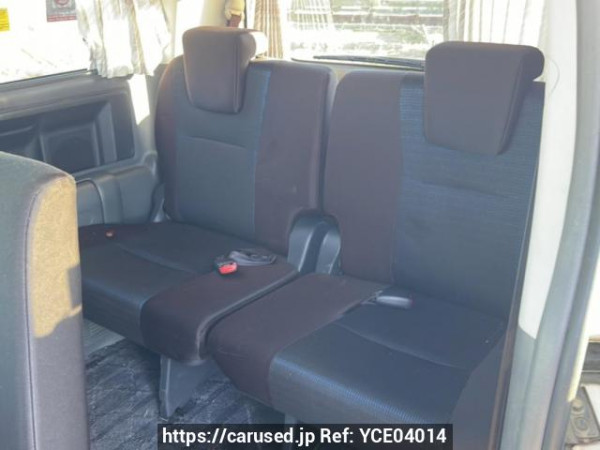 Used 2009 AT toyota voxy ZRR70W Image[15]