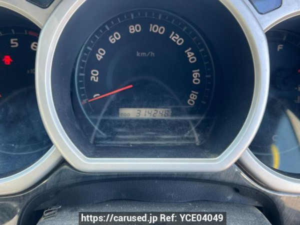 Used 2004 AT toyota hilux-surf TRN215W Image[26]