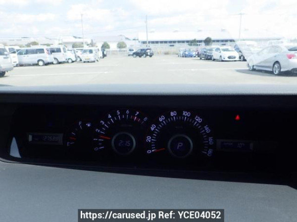 Used 2009 AT toyota voxy ZRR70W Image[25]