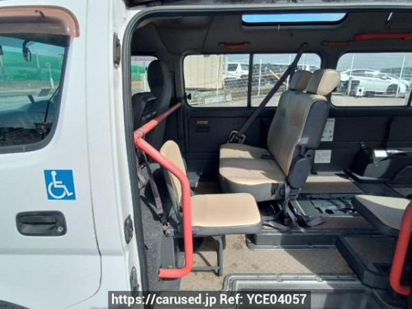 Used 2004 AT nissan caravan-bus DWGE25 Image[16]