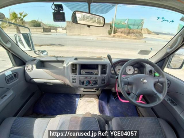 Used 2004 AT nissan caravan-bus DWGE25 Image[20]