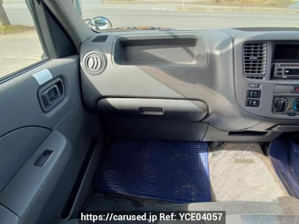 Used 2004 AT nissan caravan-bus DWGE25 Image[21]