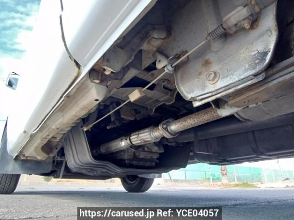 Used 2004 AT nissan caravan-bus DWGE25 Image[37]