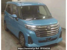 Toyota Roomy M900A
