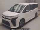 Toyota Voxy ZRR80W