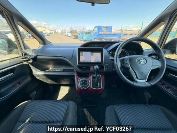 Used 2015 AT toyota noah ZRR85W Image[17]