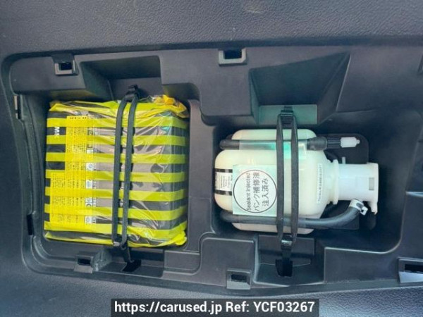 Used 2015 AT toyota noah ZRR85W Image[42]