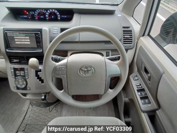 Used 2009 AT toyota noah ZRR70G Image[20]