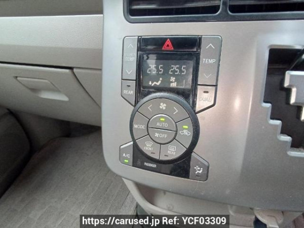 Used 2009 AT toyota noah ZRR70G Image[25]