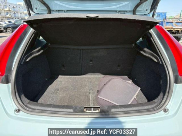 Used 2018 AT volvo v40 MB4154T Image[8]