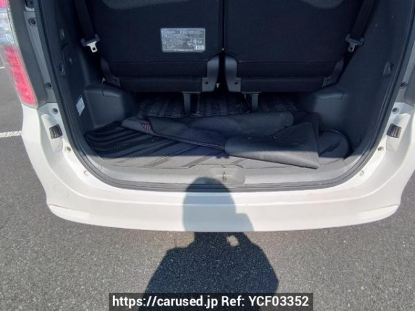 Used 2008 AT toyota noah ZRR70W Image[8]