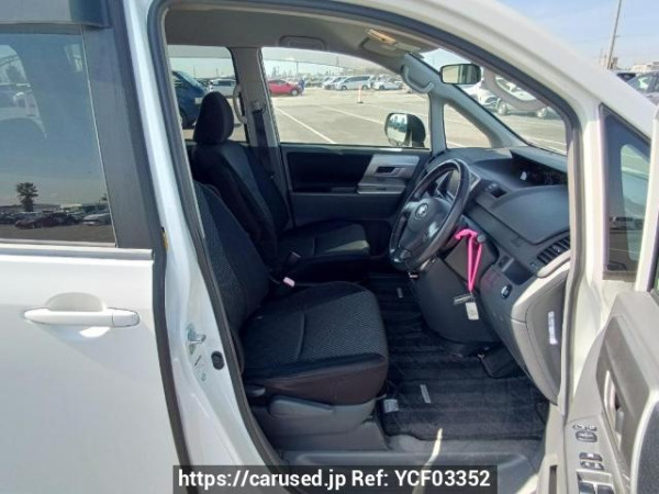 Used 2008 AT toyota noah ZRR70W Image[14]
