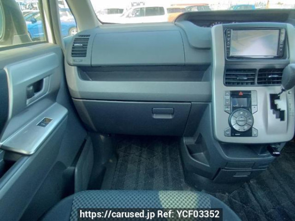 Used 2008 AT toyota noah ZRR70W Image[20]