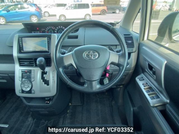 Used 2008 AT toyota noah ZRR70W Image[21]