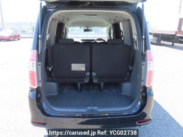 Used 2009 AT toyota noah ZRR70W Image[8]