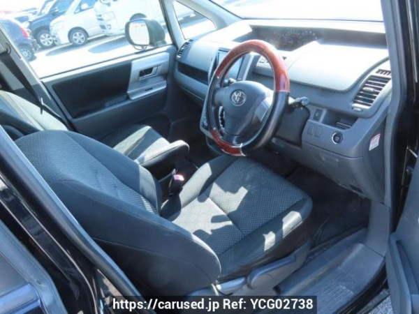 Used 2009 AT toyota noah ZRR70W Image[13]
