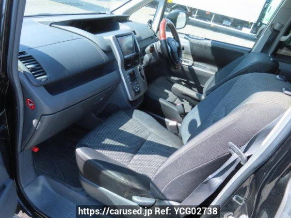 Used 2009 AT toyota noah ZRR70W Image[15]