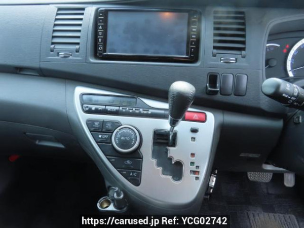 Used 2009 AT toyota isis ZGM11W Image[29]