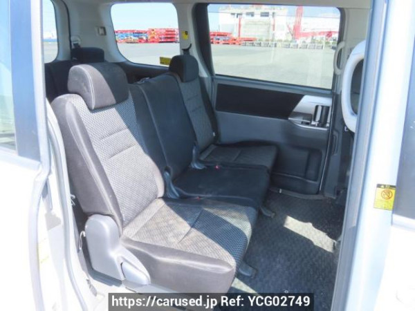 Used 2009 AT toyota noah ZRR70W Image[18]