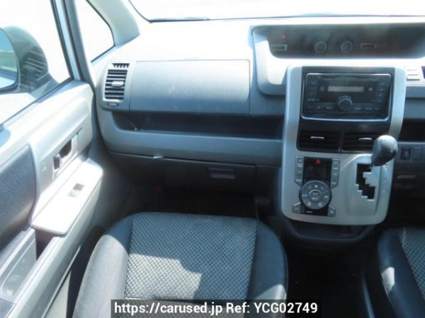 Used 2009 AT toyota noah ZRR70W Image[25]