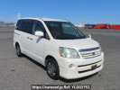 Toyota Noah AZR60G