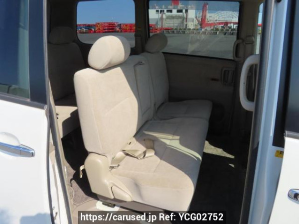 Used 2005 AT toyota noah AZR60G Image[18]