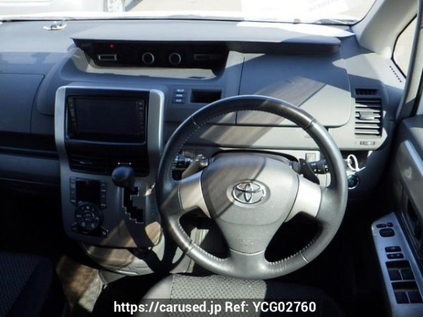 Used 2008 AT toyota noah ZRR70W Image[17]