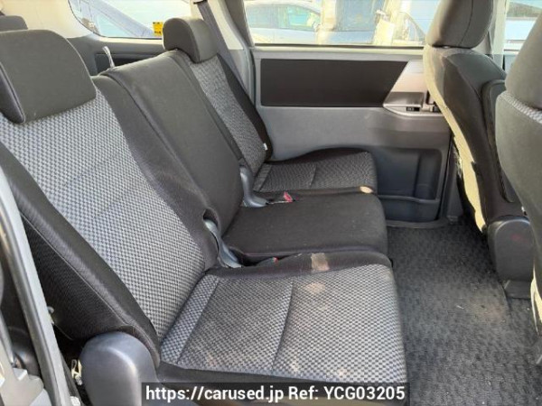 Used 2007 AT toyota noah ZRR70W Image[10]