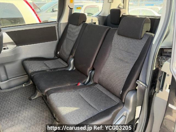 Used 2007 AT toyota noah ZRR70W Image[11]
