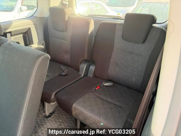 Used 2007 AT toyota noah ZRR70W Image[13]