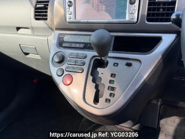 Used 2003 AT toyota wish ZNE10G Image[15]