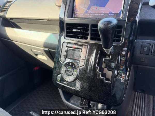 Used 2010 AT toyota noah ZRR70G Image[17]