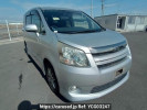Toyota Noah ZRR70W