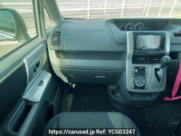Used 2008 AT toyota noah ZRR70W Image[19]